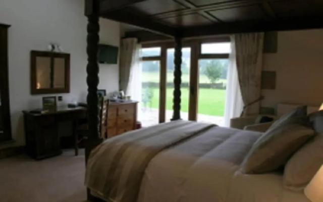 Green Grove Country House