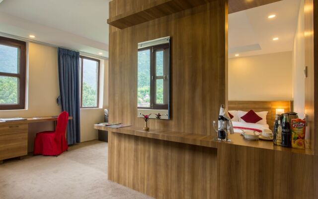 Siddhartha Resort, Chisapani