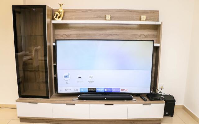 JBR 2 Bedrooms Apartment Rimal 1