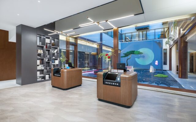TELLUS. Qingchengshan Hot Spring Hotel