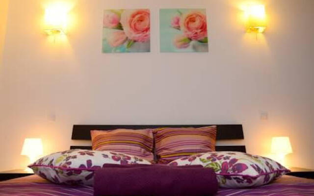 Rose Garden Rezidence Apartments