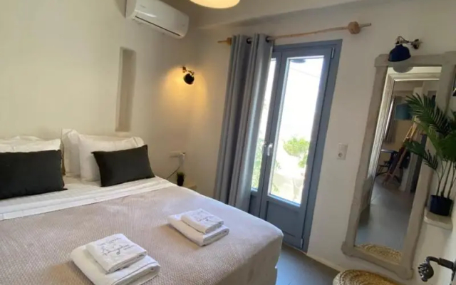 Ampelos Suites