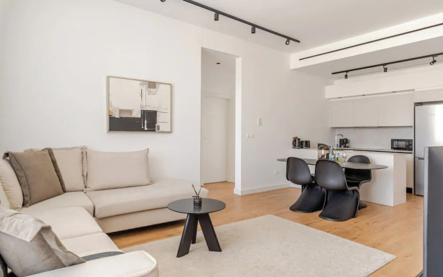 Yamas Urban Living Sequoia Residence