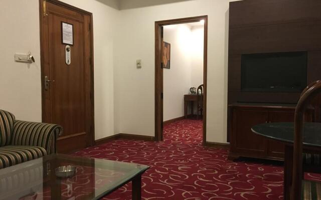 Hotel Lawrence