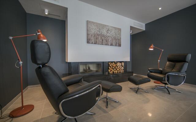 D in Postira with 7 bedrooms and 7 bathrooms