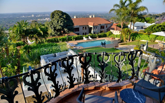 Apogee Boutique Hotel & Spa
