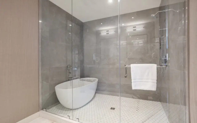 201 - Four Bedroom Argent 4 Condo
