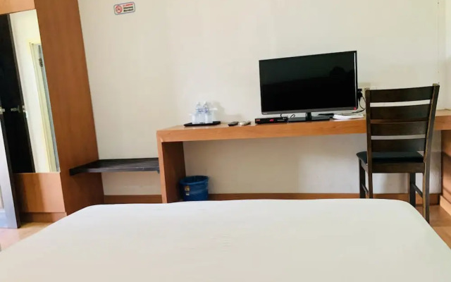 OYO 90036 Eagle Wood Garden