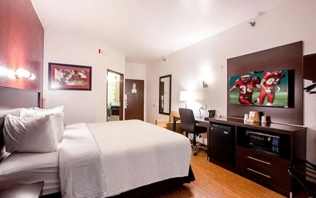 Seasons Inn Traverse City