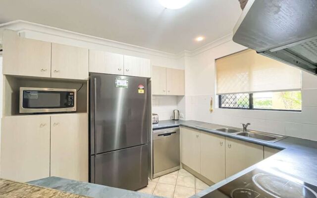 Wentworth Trinity Links