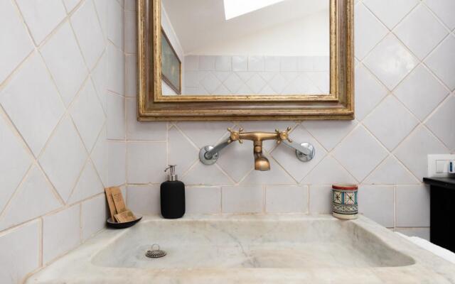 Trastevere Romantic Terraced Apartment