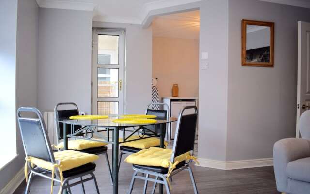 Two Bedroom Apartment in Dublin