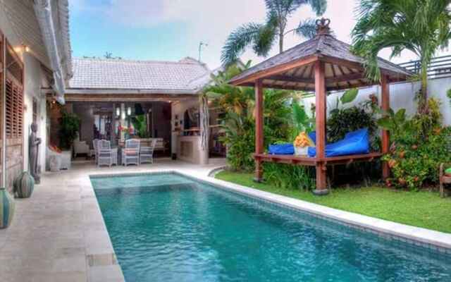 Coco Poco Villa Seminyak