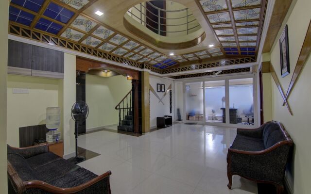 OYO 16120 Balajee Classic Inn