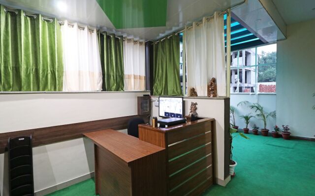 OYO 14251 Green View Doon
