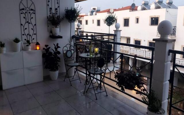 Paramount Gardens Resorts C202