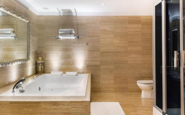 Villa Issabella Marbella, Elviria