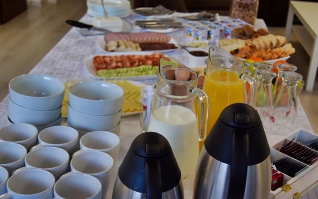 Continental Boutique Rooms