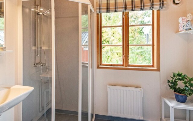 6 Person Holiday Home in ED