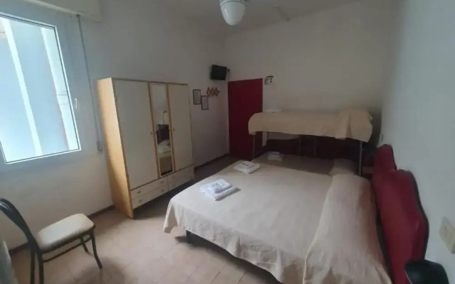 Hotel Young People Under 40