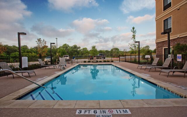 Staybridge Suites Austin South Interstate Hwy 35 by IHG