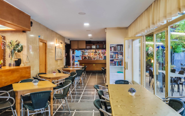 Picasso Apartments