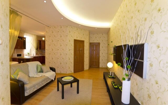 Sutkiarenda On Maliy Prospekt 13