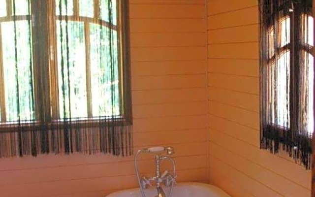 La roulotte "Les Saintes"