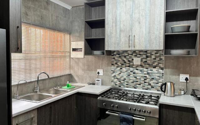 UStay Apartment - Westdene