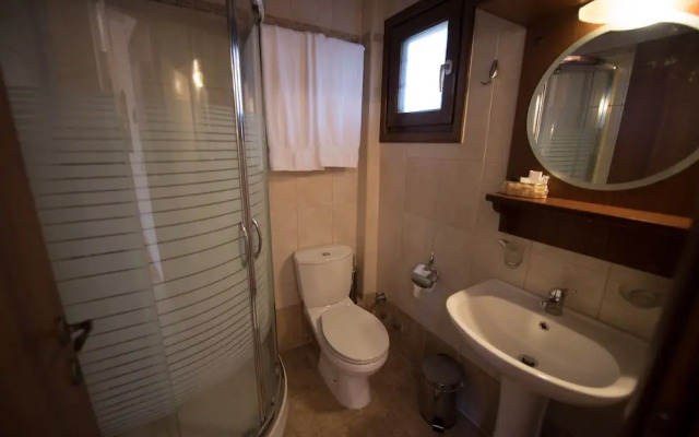 Chorostasi Guest House