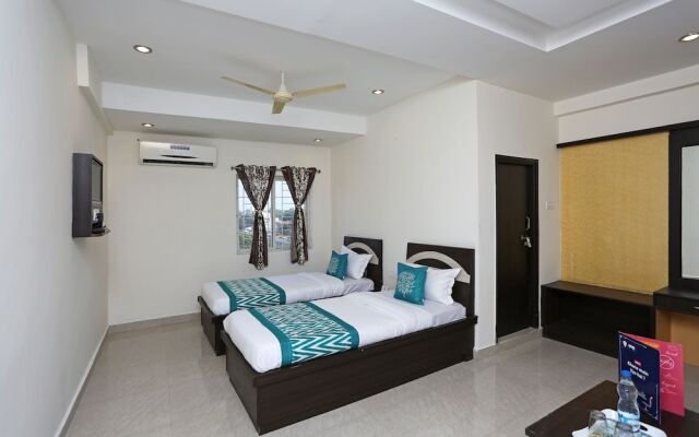 OYO 10188 Hotel DS Grand Inn