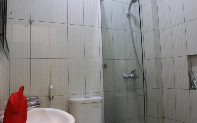 ZEN Rooms Kuningan Anggrek