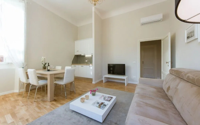 Unique & Stylish Repubblica