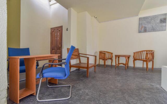 RedDoorz Plus near Seminyak Square