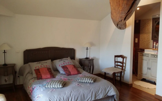 Maison d'Hôtes L'OUSTAL D'ADELE