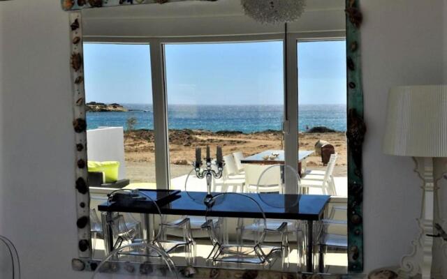 Sofia Villas Pounta Beach