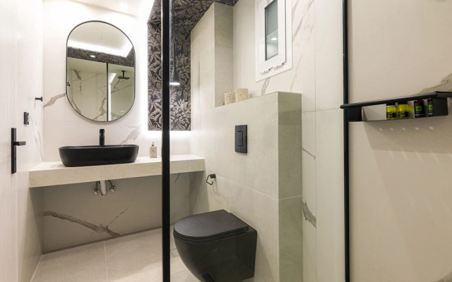 Mouria Studios & Apartments