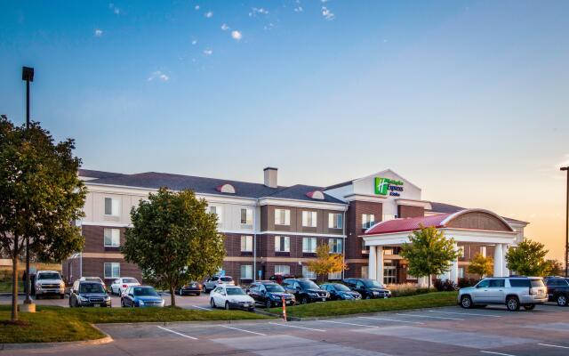 Holiday Inn Express Hotel & Suites Altoona-Des Moines, an IHG Hotel