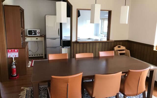 Tsuru Apartments