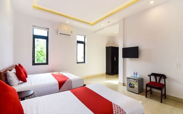 OYO 688 Anh Tuan Hotel