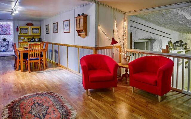 Underground Bed and Breakfast