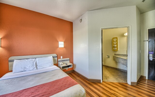 Motel 6 Mission, TX