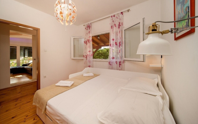 Apartments Milica