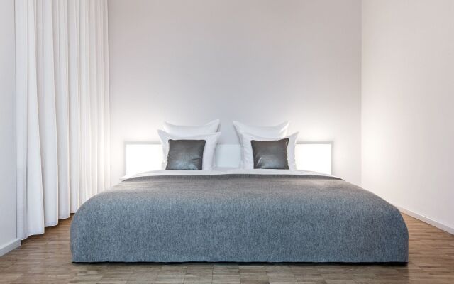 Bob W Munich Schwabing