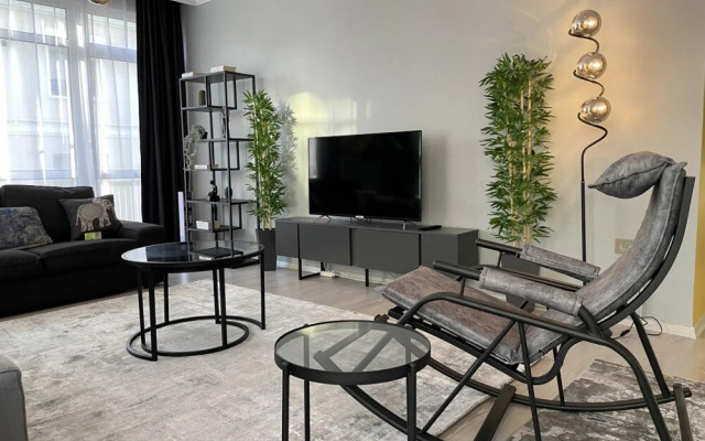 Bohemian Flat in Nisantasi With Central Location