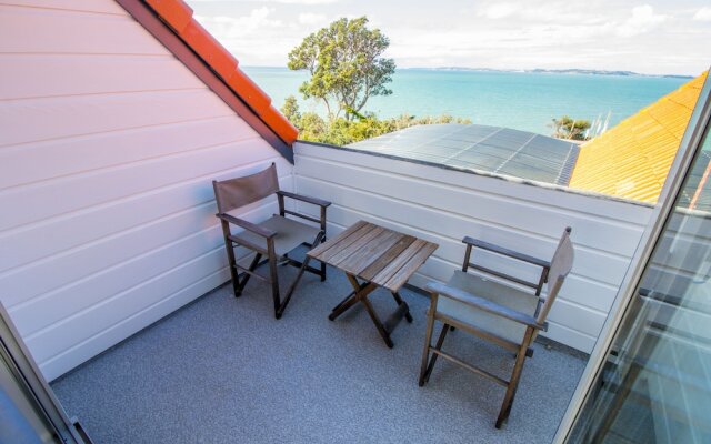 Orewa Cliff Top Holiday Home