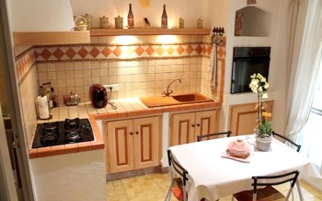 House With 3 Bedrooms in Vic-fezensac, With Wifi - 146 km From the Slo