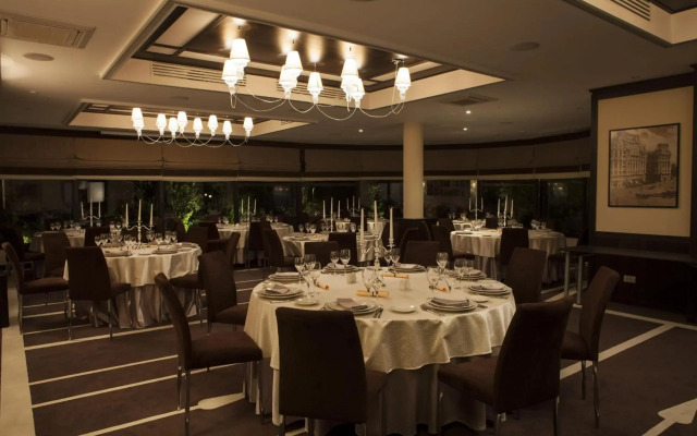 Epoque Hotel