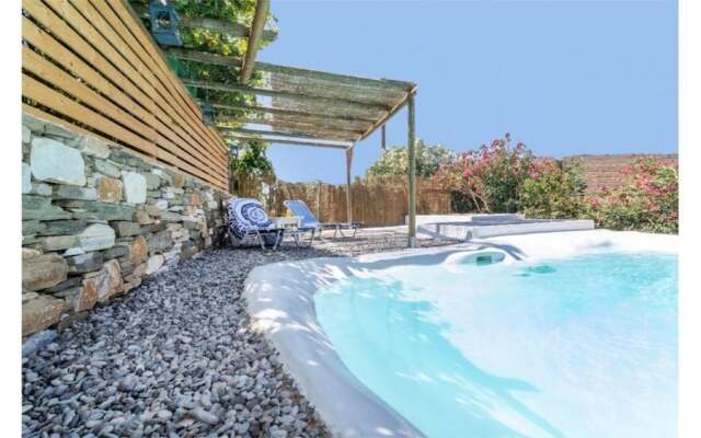 Amazing 1-Bedroom House in Tinos
