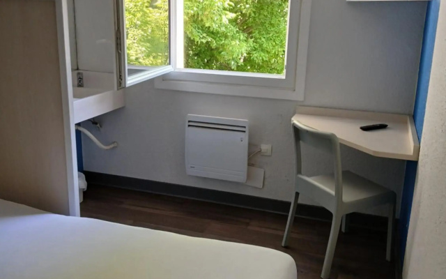hotelF1 Valenciennes Douchy les Mines